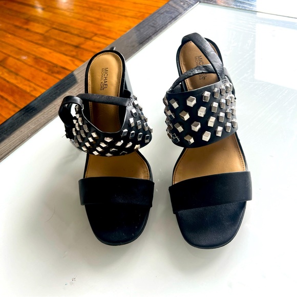 Michael Kors studded platform sandals size 8.5 - Picture 1 of 4